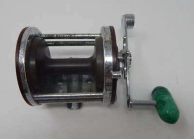 Vintage Penn Jigmaster No. 500 Fishing Reel Burgundy