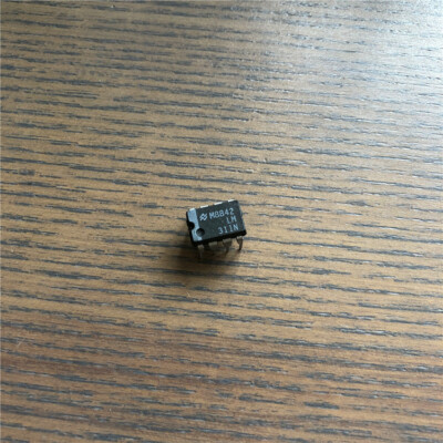 NSC LM311N LM311 Comparator Single ±18V/36V 8-Pin DIP x 1pc