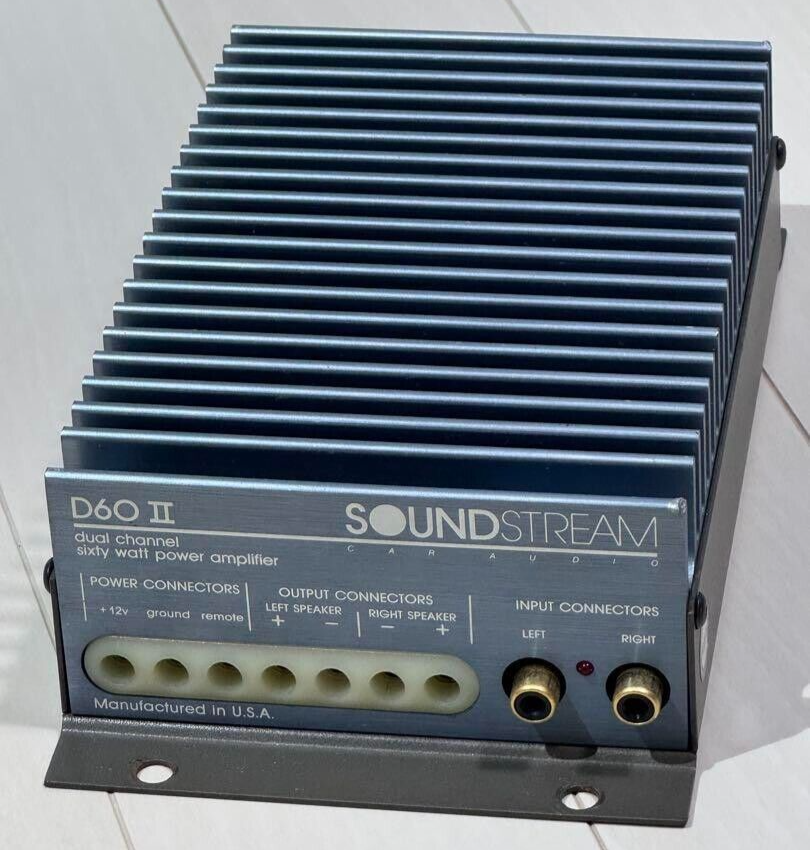 SOUNDSTREAM D60 II デュアルチャンネルパワーアンプ Soundstream D60 II 2-channel Old School amplifier Operation