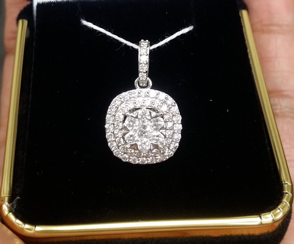 Pre-owned Handmade Steal Deal 0.80 Ctw Genuine Cluster Diamond Cushion Halo Pendant Charm 14k Gold