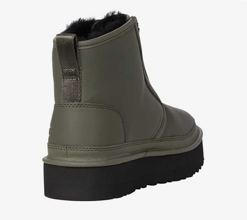 Pre-owned Ugg Neumel Low Platform Zip Boots Ankle Booties Green Leather Fur Lining Size 9 In Seaweed Green