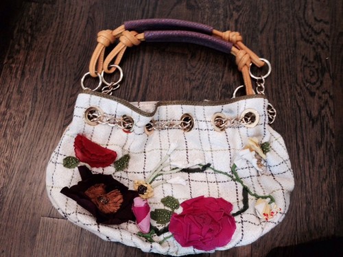 レザーフラワー 2色★【Hermes】 Fleur ブローチ ブローチ HERMES(エルメス) 2ページ目 - 海外通販のBUYMA