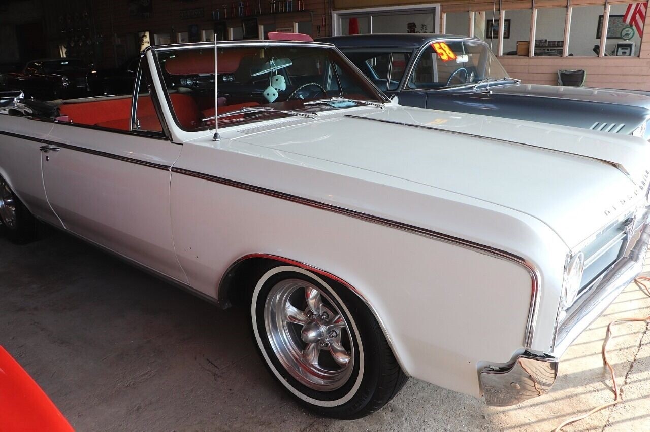 Owner 1964 Oldsmobile Cutlass Convertible 91779 Miles White Convertible V8 5.4L Automa