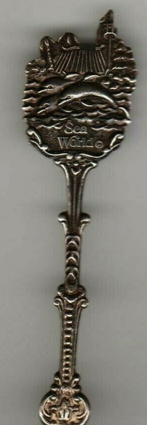 Sea World 1981 DAI45 Dancing Whale SilverPlate Souvenir Spoon Holland 3-Dolphins