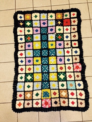Vintage Hand Crochet Granny Squares Throw or Twin Blanket Size 45 X 31 Cross