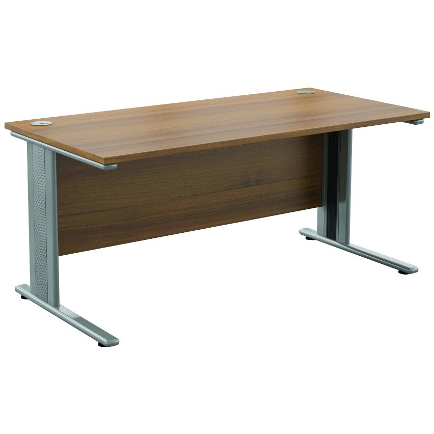 Office Desk 1400 x 800 in Pulborough, West Sussex Gumtree