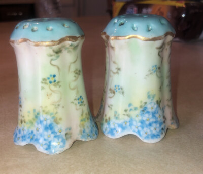 Vintage Salt /& Pepper Shaker Set Austria German Hand Painted Gold Blue Fruit Ceramic Dining