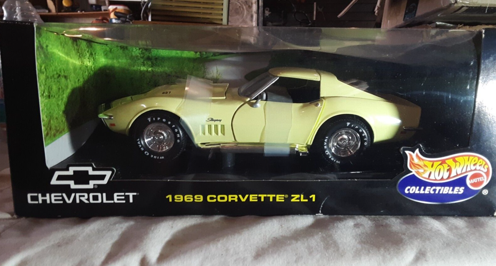ホットウィール　シボレー・コルベット　ZL-1　1969  イエロー 1/18 ホットウィール シボレー・コルベット ZL-1 1969 イエロー 1/18