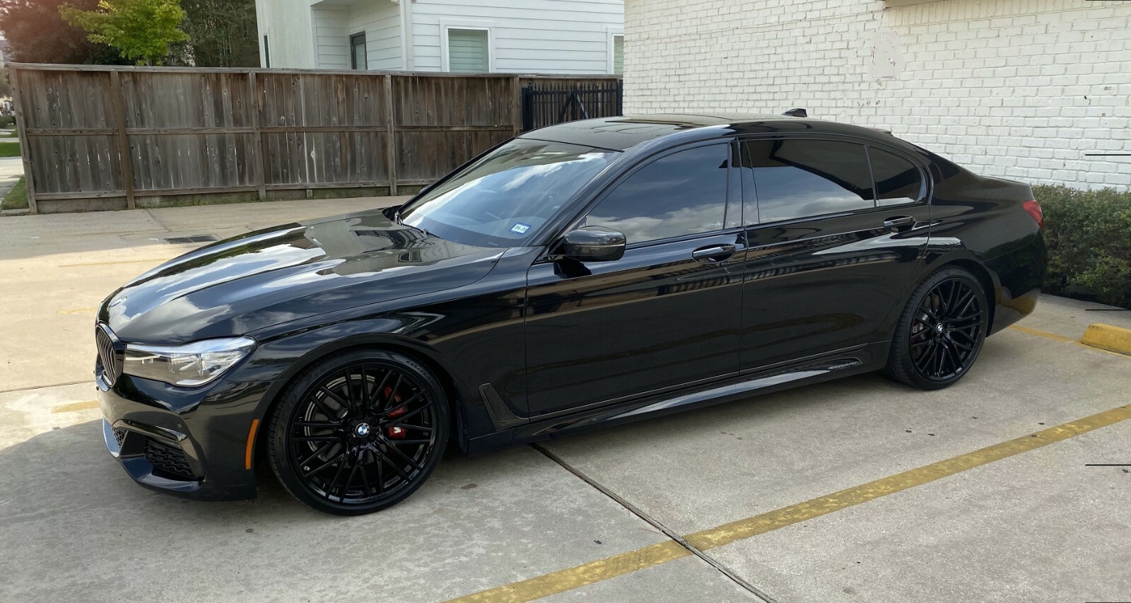 2019 BMW 740i M Performance Competition 2019 BMW 740i M-Performance