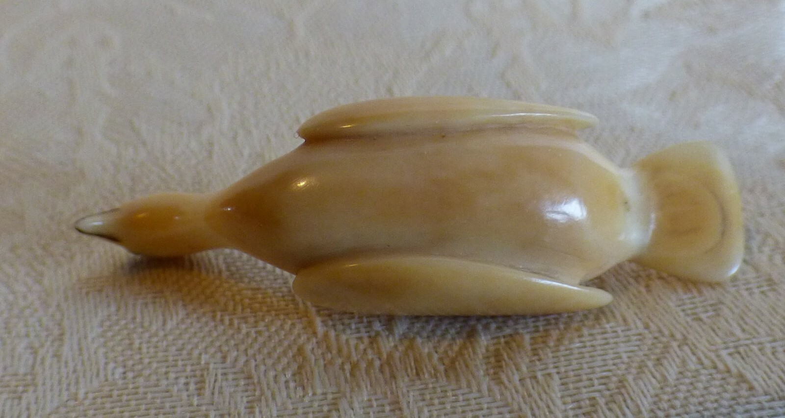 Vintage Small hand carved Dove bird   Charm
