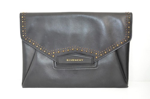 【関税＆送料込み】Givenchy Clutch 29709286_58745598_1000.jpg
