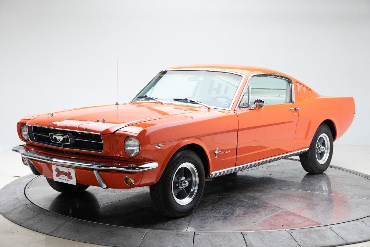 1965 Ford Mustang Fastback 2+2 V8 4.8L Automatic Coupe Red