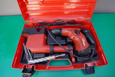 Hilti TE-7 Rotary Hammer Drill Chipping with Vacuum Works