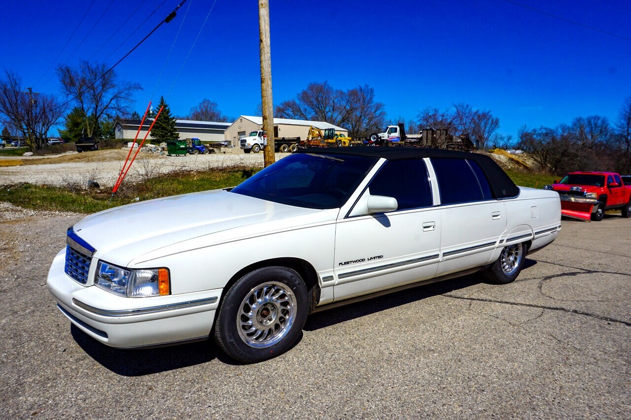 Owner 1999 Cadillac Fleetwood for sale!