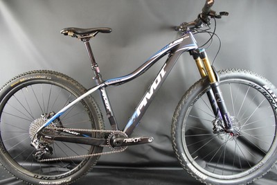 Pivot Les 27.5 HT Carbon Sram 1X11 REYNOLDS Carbon Wheels Size: XS