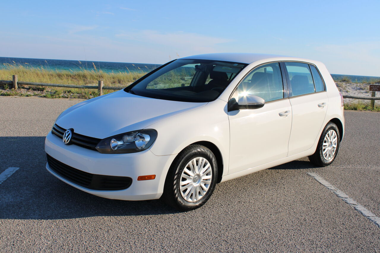 Owner 2013 Volkswagen Golf, White with 26252 Miles available now!