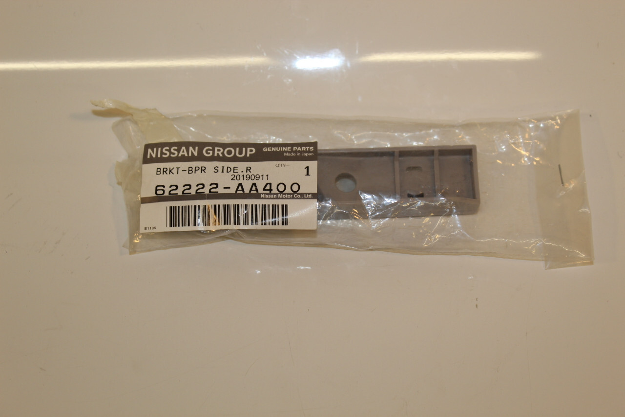 パーツ GRX600&400 NISSAN genuine Front Bumper Bracket Side Right Skyline R34