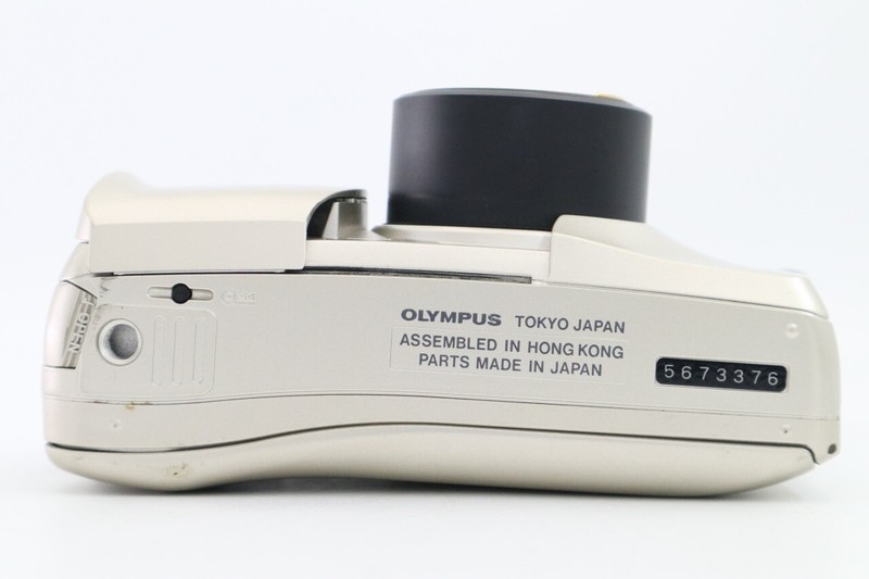 OLYMPUS μ mju zoom105 deluxe F-10 OLYMPUS μ [mju:] ZOOM 105 DELUXE Point & Shoot Film Camera