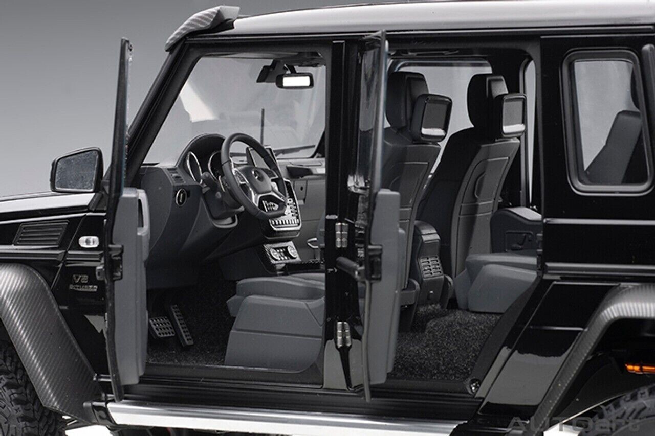 AMG Mercedes-Benz G63 AMG 1/18 新品　未使用 Amazon | AUTOart 1/18 メルセデス AMG G63 2017 ホワイト 完成
