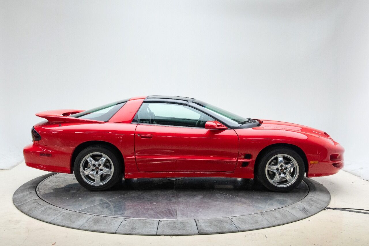 Owner 2002 Pontiac Firebird Trans Am 2dr Hatchback 5.7L V8 Automatic 4-Speed Hatchback