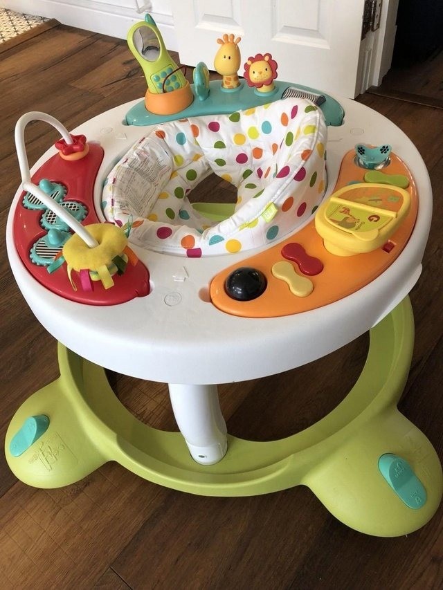 Mothercare Baby Walker walk around 2 in 1 spots in York, North
