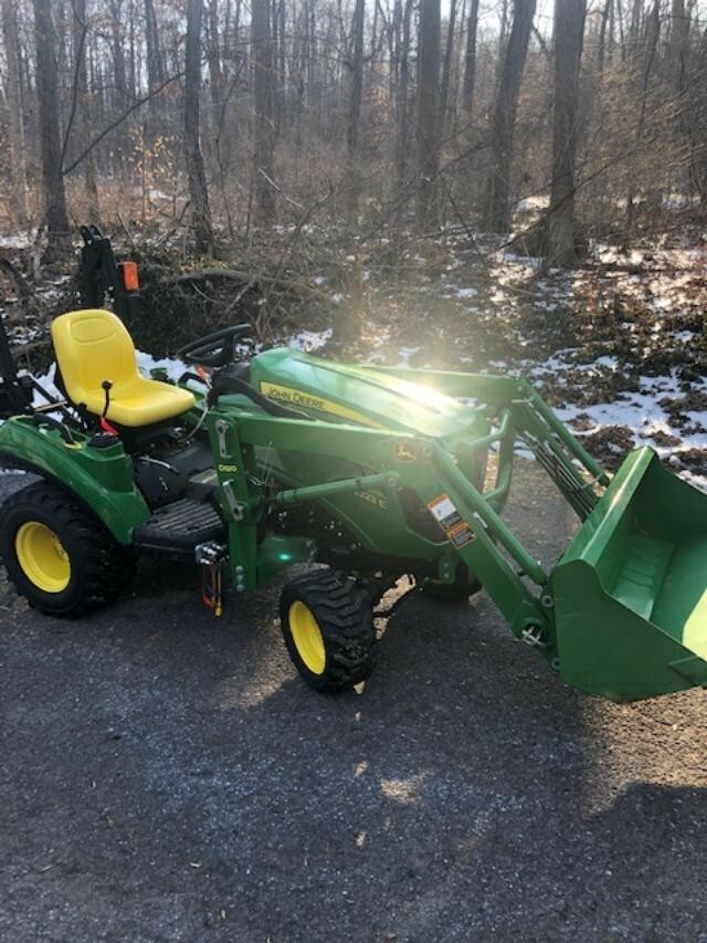 John Deere 1023E Tractor with Loader
