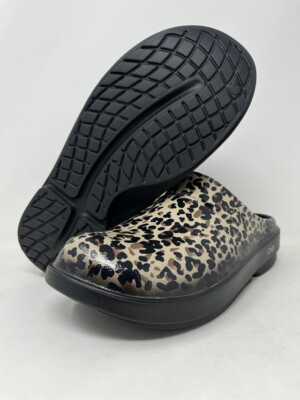 

Женские туфли OOFOS Oocloog, леопард, размер 10 B Medium США, Leopard