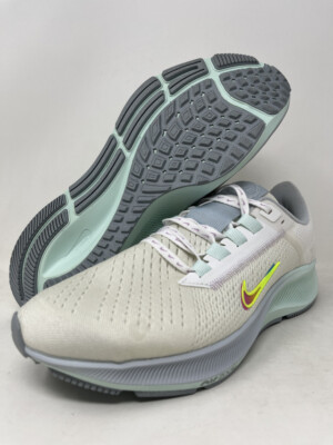 

Женские кроссовки Nike Air Zoom Pegasus 38, белый/вольтовый, 9 B, средний, США, White/volt