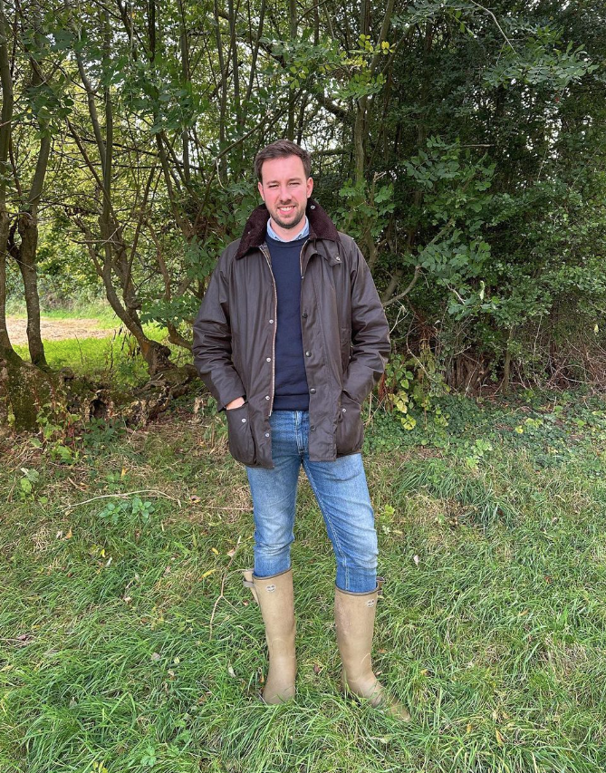 BARBOUR MADE IN THE U.K. OLIVE BARBOUR BEAUFORT WAXED JACKET MSRP$495 BRITISH LUXURY