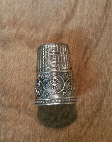 Silver Tone Thimble with Turtle & Swirl Design-Gold Tone Inside