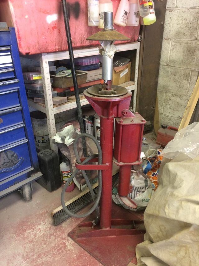Bead breaker/Tyre Machine in Sheffield, South Yorkshire Gumtree