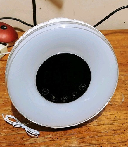 Digital Alarm Clock LED Clock multi Color Switch & FM Radio Clock Touch Snooze