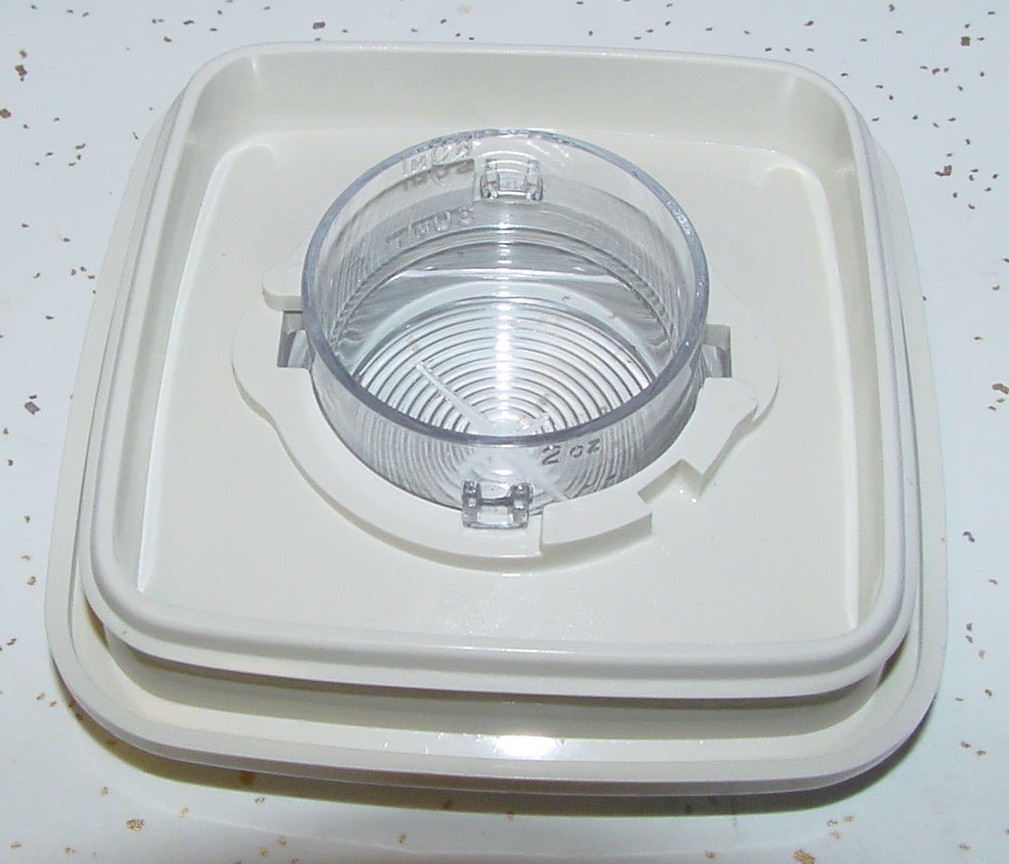 REPLACEMENT OSTER REGENCY KITCHEN CENTER BLENDER WITH LID & BLADES GLASS 5 CUP