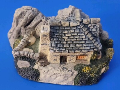 Memory Lane Cottage By: Peter Tomkins 1985 - Ref. 4 Shepard's Croft - England 