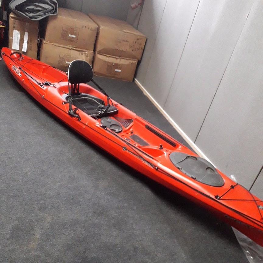 Wilderness systems tarpon 140 sit on top fishing touring Kayak boat