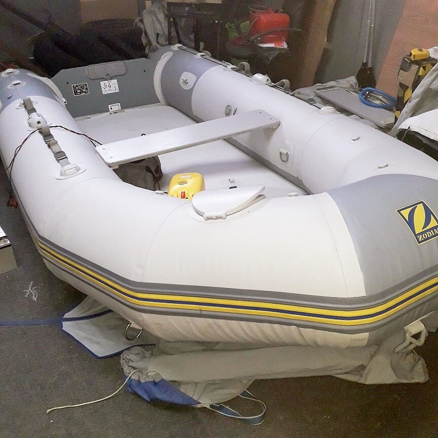 Zodiac ActiV 340 cfr fastroller inflatable boat dinghy rib tender sib