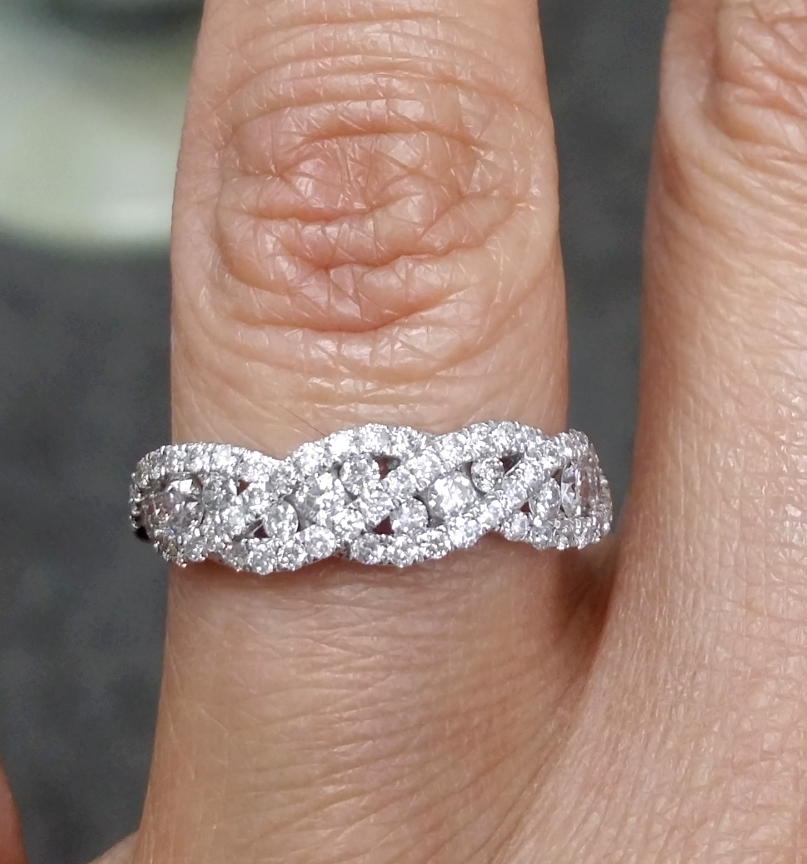 Pre-owned Handmade Deal 0.90ctw Natural Round Diamond Engagement Wedding Band In 14k Gold. In White