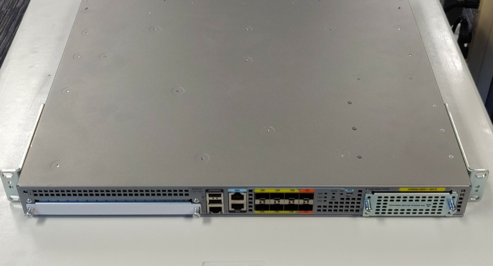Cisco ASR 1000 Aggregation Services Router (ASR 1001-X) 2x 10Gbps 6x 1Gbps SFP