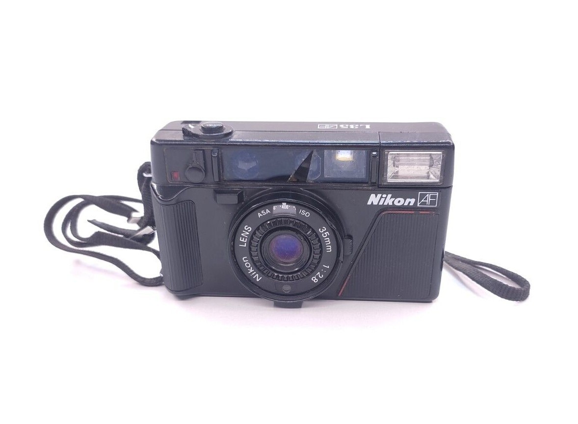 Nikon L35 AF 35mmフィルムカメラ フィルムカメラ Nikon L35AF ピカイチ をハードオフで買って写真