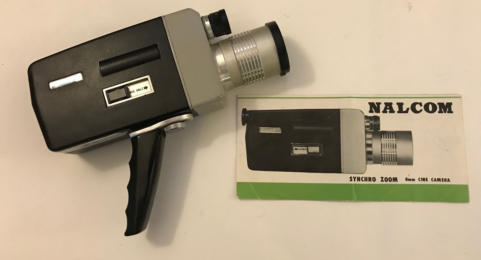 Vintage Nalcom Synchrozoom Cine Camera - Shinkor Reflex 9 - 27 mm w. Case