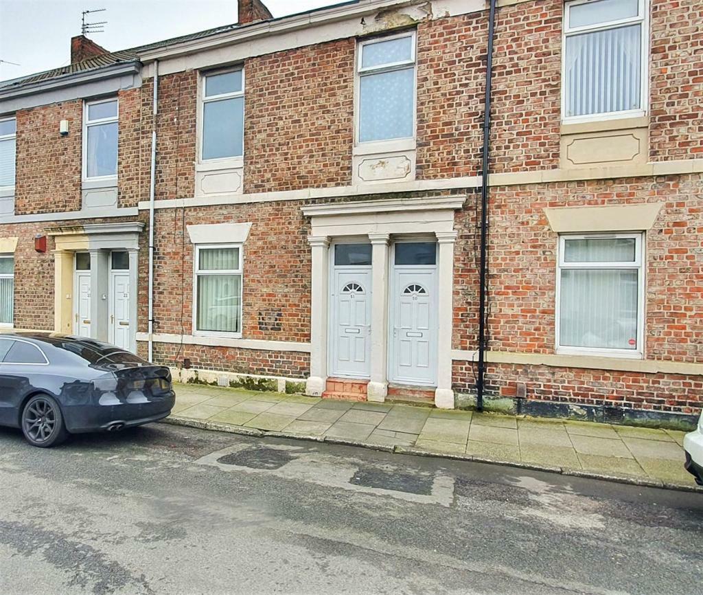 1 bedroom flat in Grey Street, North Shields in North Shields, Tyne
