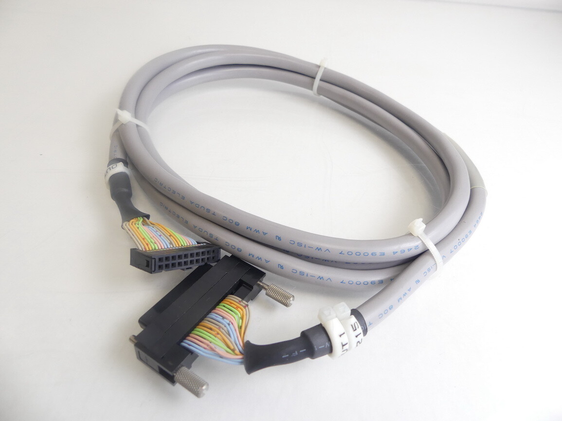 Omron XW2Z-200A Kabel - Länge: 1,90m - ungebraucht! -