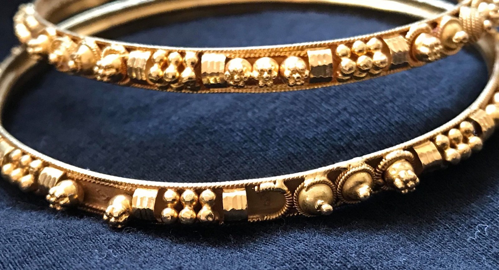 Matching Set of Two 22k Solid Yellow Gold Bangles Appraised at $6,000 25g