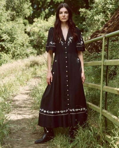 Black Embroidered Frill Short Dress – Ro&Zo