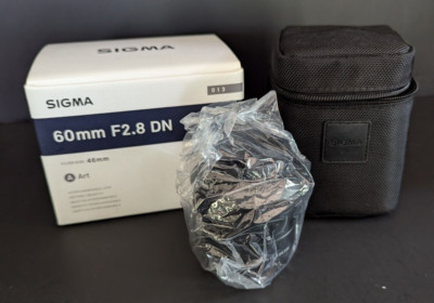 SIGMA 60mm F/2.8 DN Art Black Lens for Sony E Mount  in OriginalBox w/Case