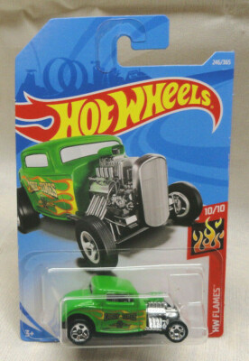 2018 HOT WHEELS GREEN 1932 FORD, HW FLAMES 10/10 HW #246/365, INTERNATIONAL CARD