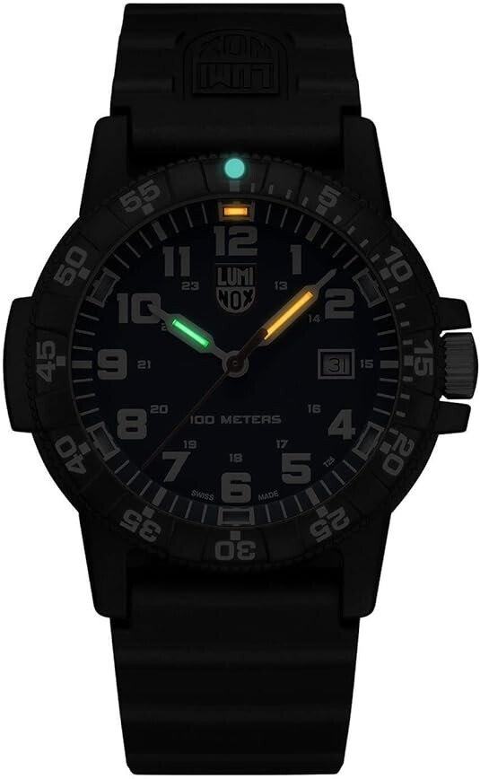 Pre-owned Luminox Men's Watch Blue Dial Round Quartz Black Silicone Rubber Strap 0323