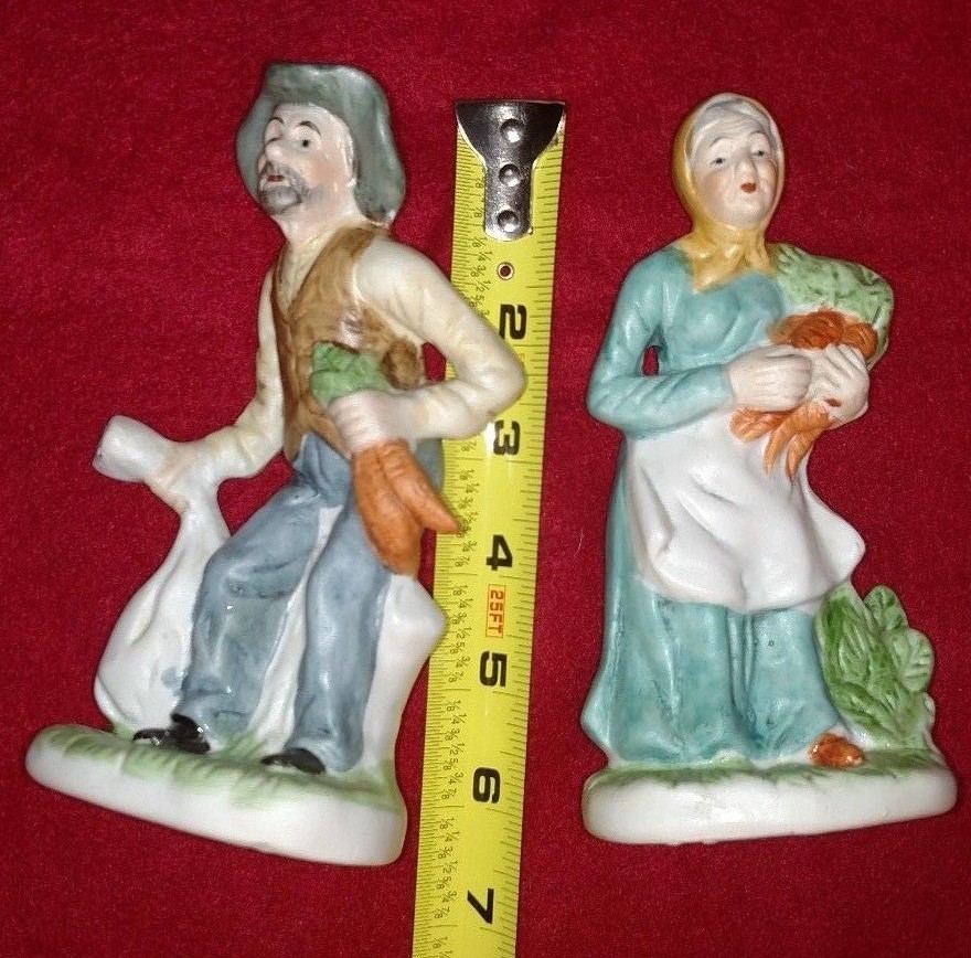 Home Interior porcelain Homco FIGURINES OF A FARMING COUPLE, 8 1/2 INCHES