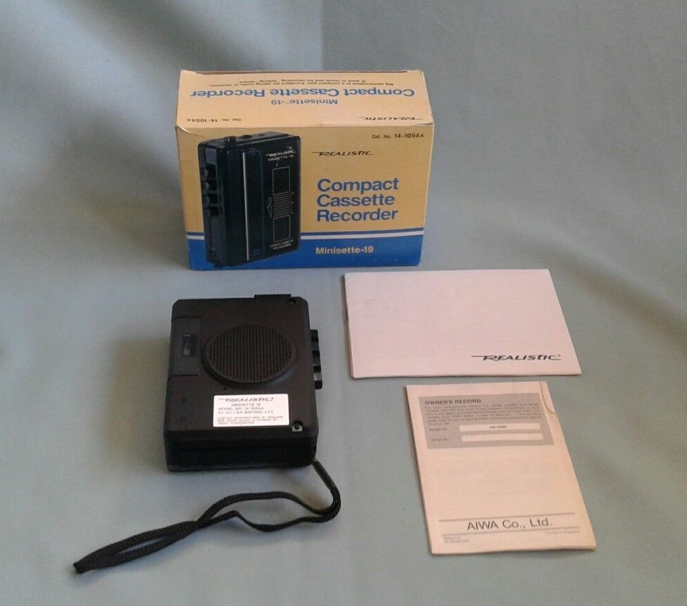 Realistic Compact Cassette Tape Recorder Minisette-19 CAT. NO. 14, Original box