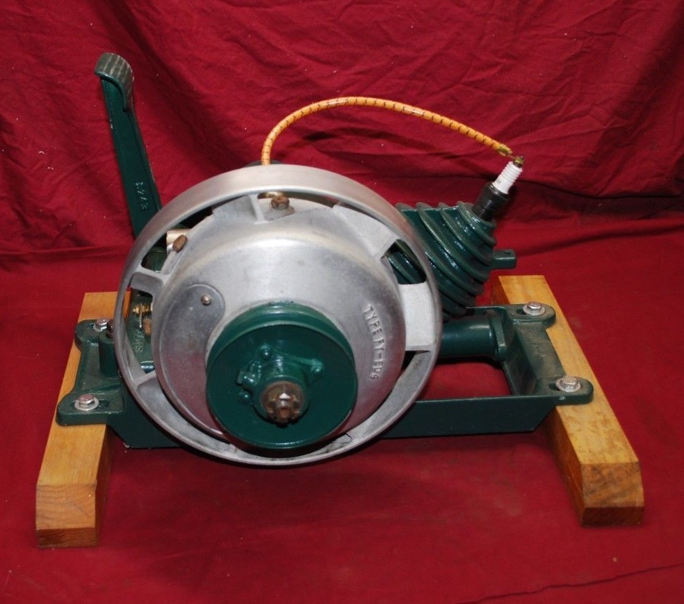 Great Running Maytag Model 92 Gas Engine Motor Hit & Miss Wringer Washer #332467